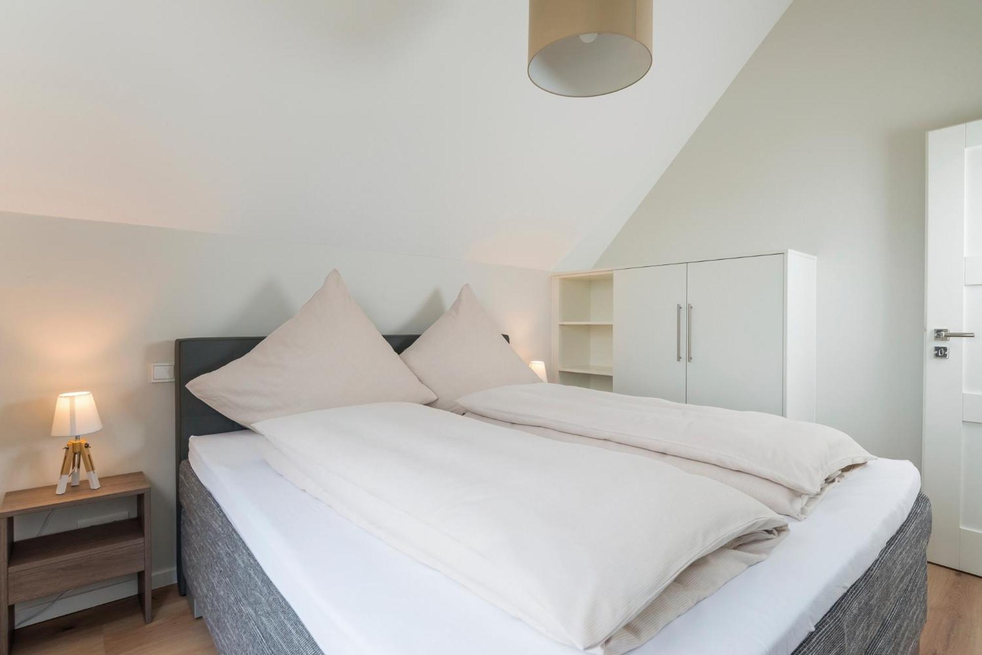 Ostsee - Reetdachhaus Nr 36 "Warder" Im Strand Resort Heiligenhafen Kültér fotó
