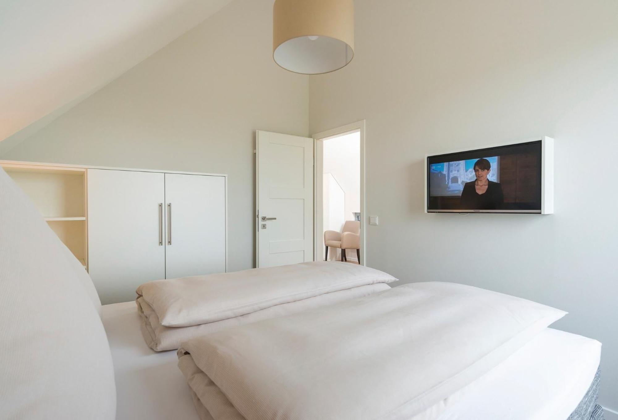 Ostsee - Reetdachhaus Nr 36 "Warder" Im Strand Resort Heiligenhafen Kültér fotó